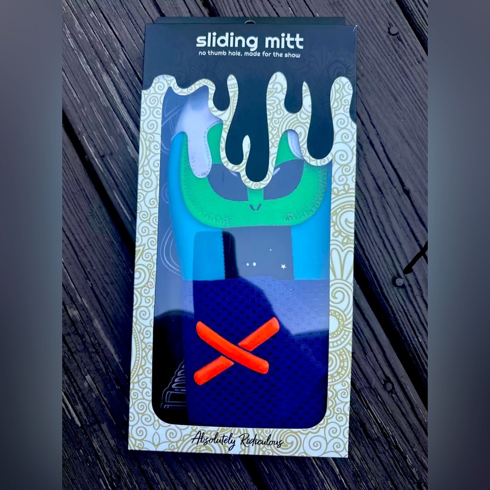 ABSOLUTELY RIDICULOUS Prince From Outer Space Alien Sliding Mitt FAST SHIPPING👽